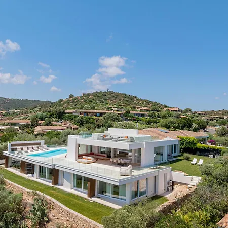 Villa Beautiful Sλn With An Incredible Sea View Puntaldia