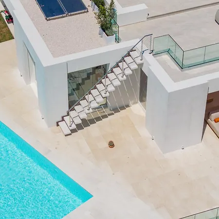 Villa Beautiful Sλn With An Incredible Sea View